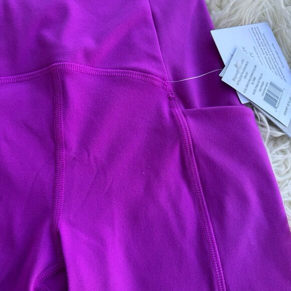 Beyond Yoga Powerbeyond Strive Biker Short Violet Berry Size XS - Picture 6 of 10